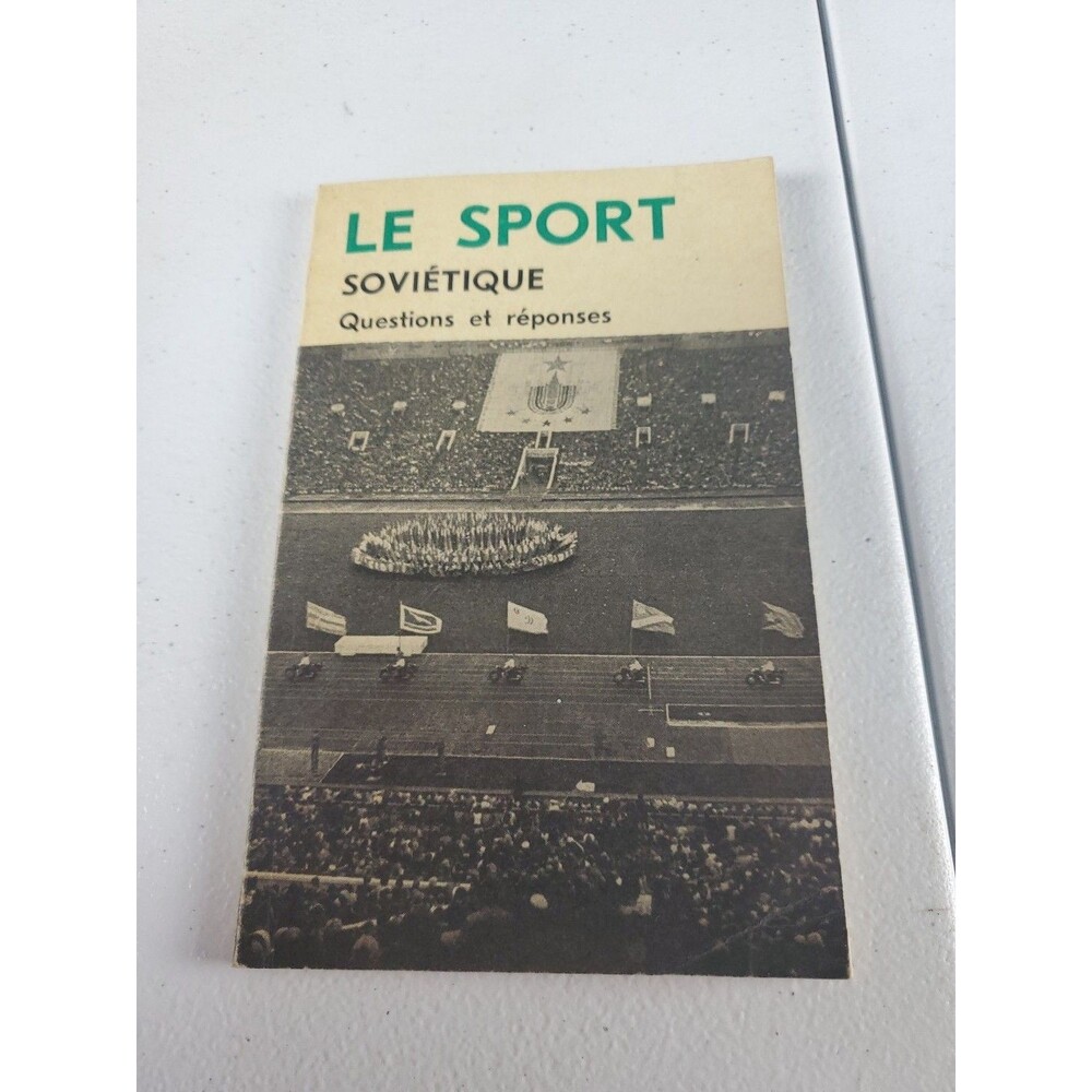 Soviet Sport by Henry W Morton - Collier In French LE SPORT SOVIETIQUE 1974